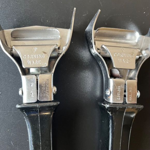 Set of 2 Corning Ware Black Detachable Twist & Lock Casserole Handle - Picture 5 of 7